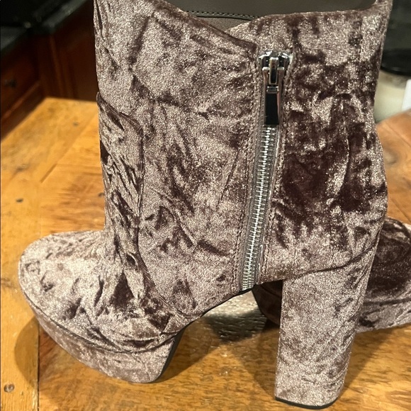 Gianni Bini Sz 10 Brown Crushed Tan Velvet High heel Platform Festival Boots NWT - Picture 4 of 16